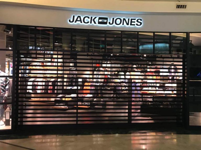 JACK JONES